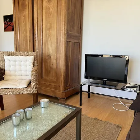 : 47m², Balcon, Parking Prive, Ascenseur - Fr-1-738-48 Апартаменты *
