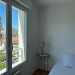 : 47m², Balcon, Parking Privé, Ascenseur - Fr-1-738-48