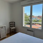: 47m², Balcon, Parking Prive, Ascenseur - Fr-1-738-48 Apartment