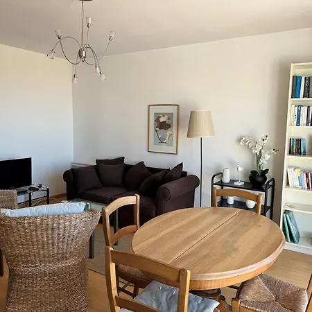 Royan : Appartement 47m², Balcon, Parking privé, Ascenseur - FR-1-738-48 Appartement *