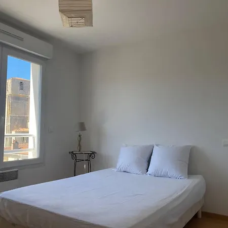 Royan : Appartement 47m², Balcon, Parking privé, Ascenseur - FR-1-738-48 Apartment 3*