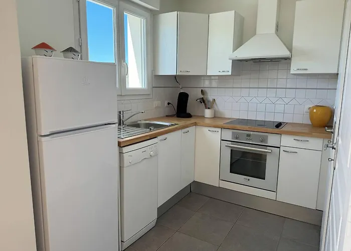 Royan : Appartement 47m², Balcon, Parking privé, Ascenseur - FR-1-738-48 Appartement